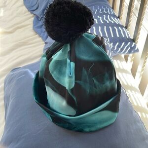 Jellyfish Bobble Hat